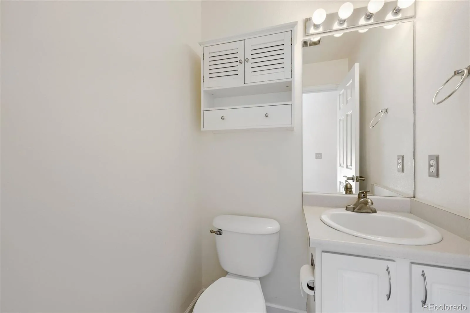 19784 E Baker Place Aurora CO 80013 | MLS #REC7788643 10132026192353 1600 12