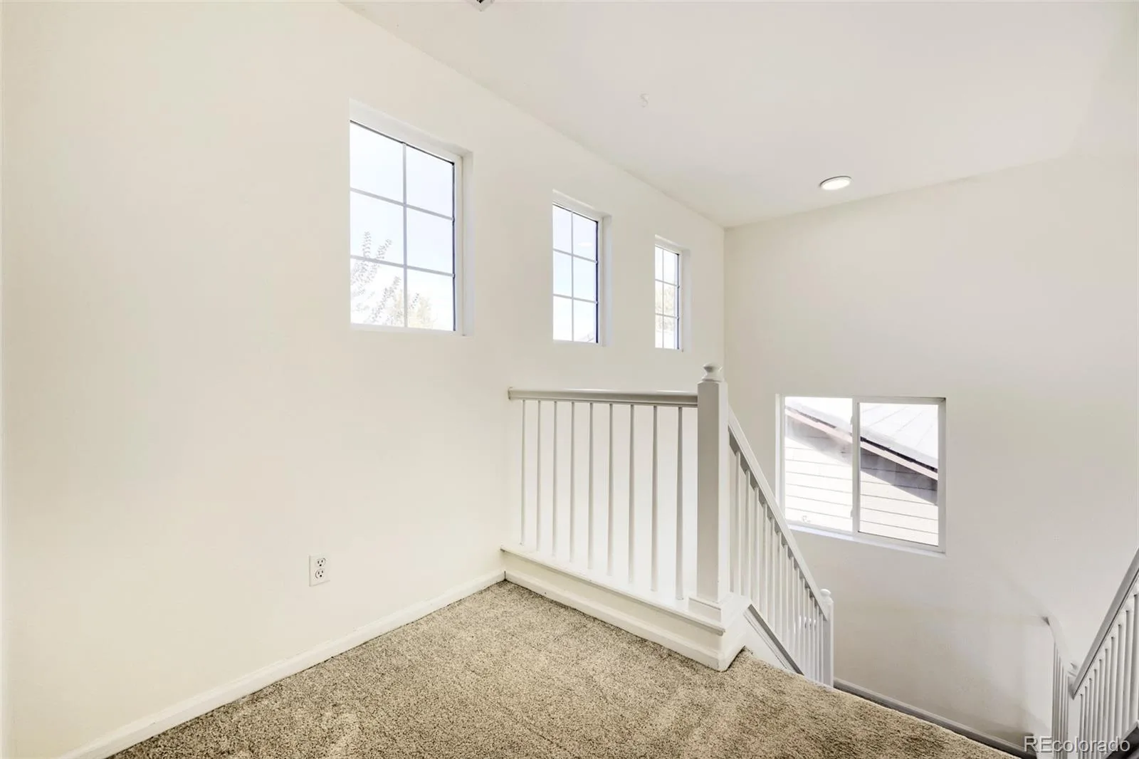 19784 E Baker Place Aurora CO 80013 | MLS #REC7788643 10132026192353 1600 13