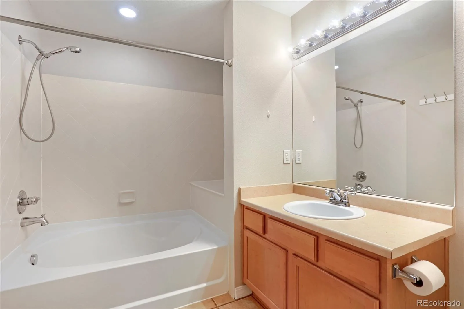 804 Summer Hawk Drive #4203 Longmont CO 80504 | MLS #REC7789206 08312026205553 1600 14