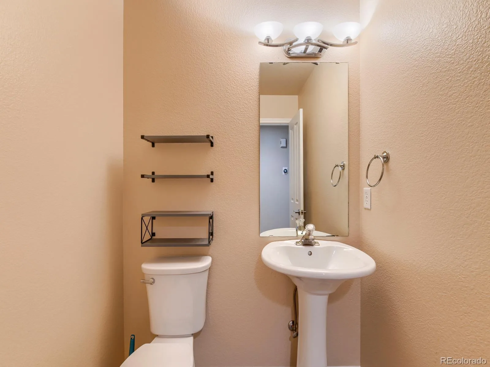13227 Holly Street #E Thornton CO 80241 | MLS #REC7791559 08272026205526 1600 30