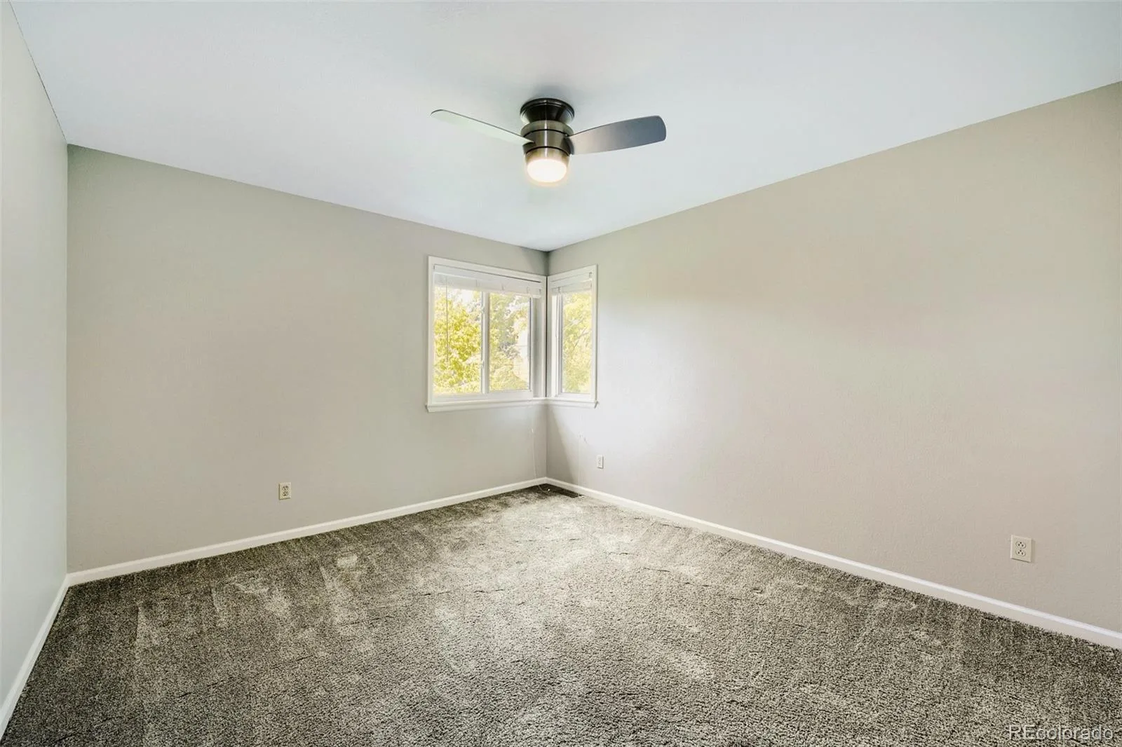 8658 Aberdeen Circle Highlands Ranch CO 80130 MLS #REC7792805 06082026212057 1600 23
