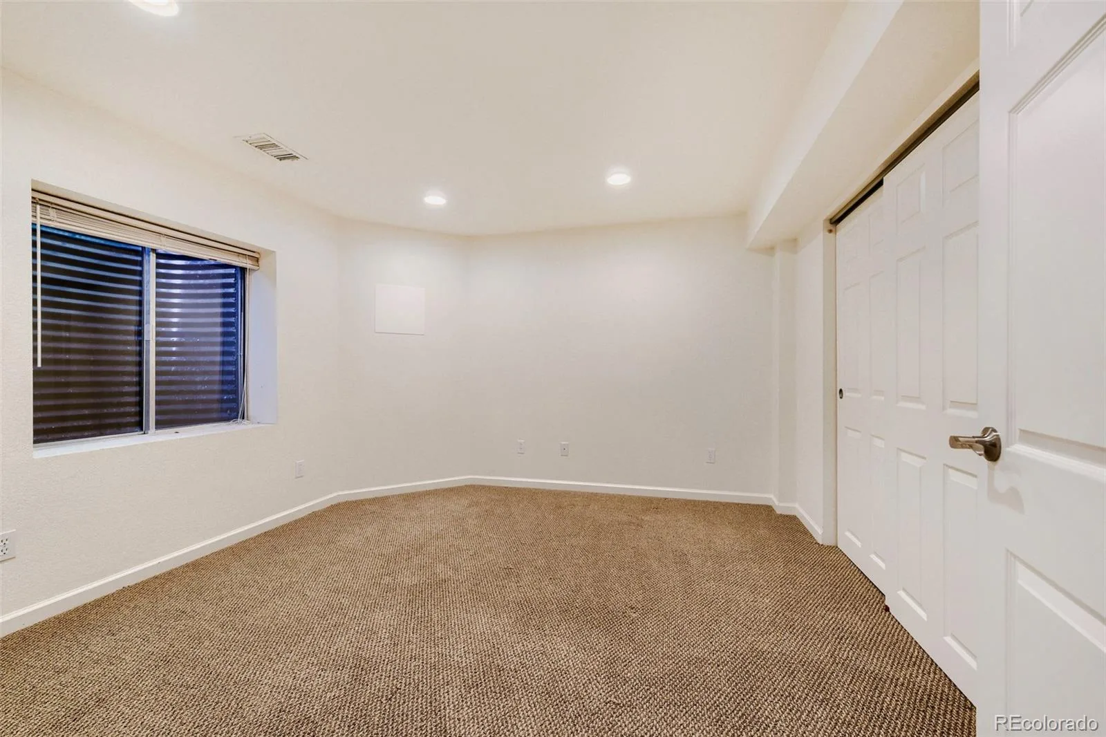 8658 Aberdeen Circle Highlands Ranch CO 80130 MLS #REC7792805 06082026212057 1600 30