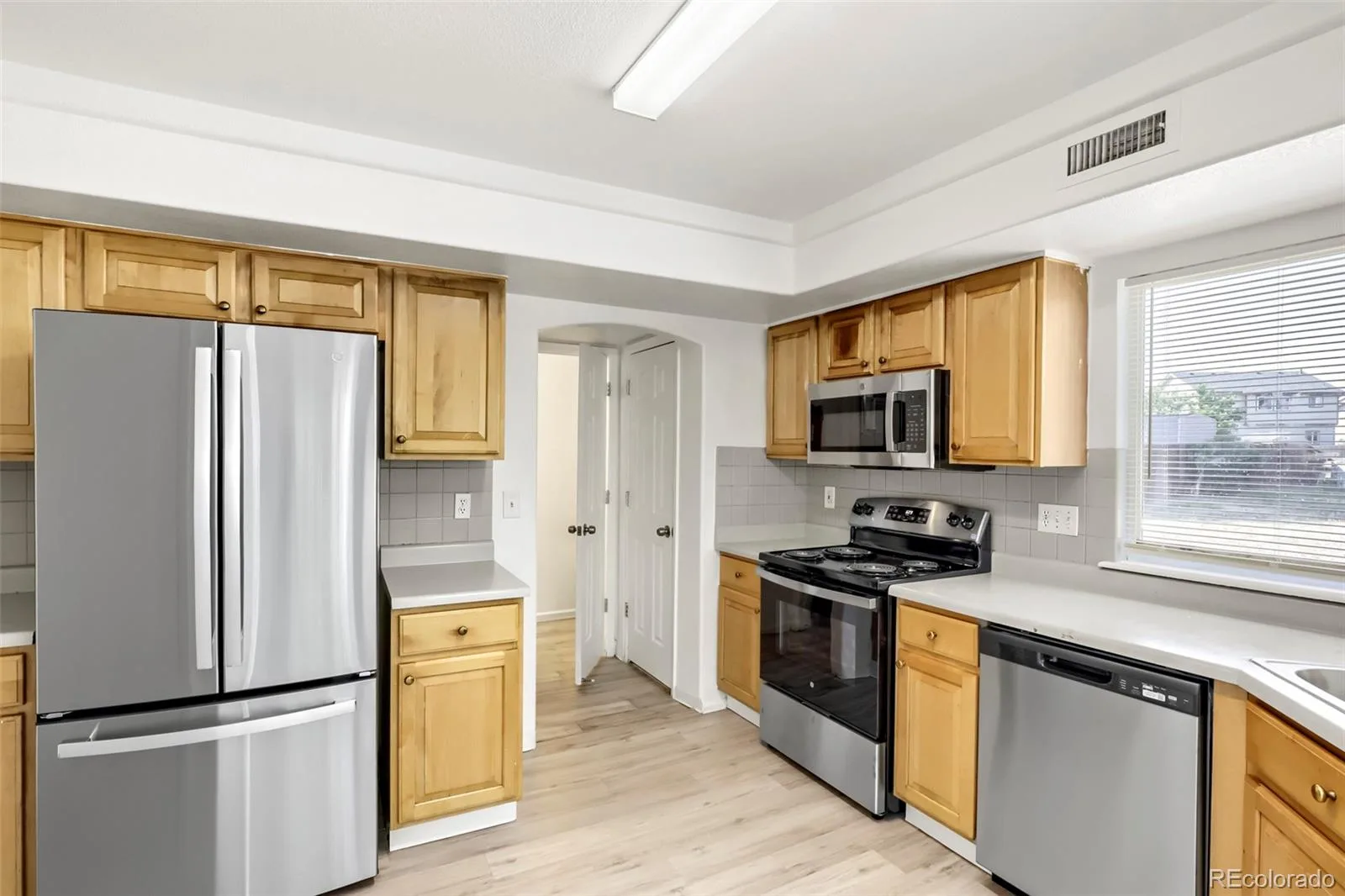 21004 E 41st Place Denver CO 80249 | MLS #REC7795055 07202026130350 1600 11
