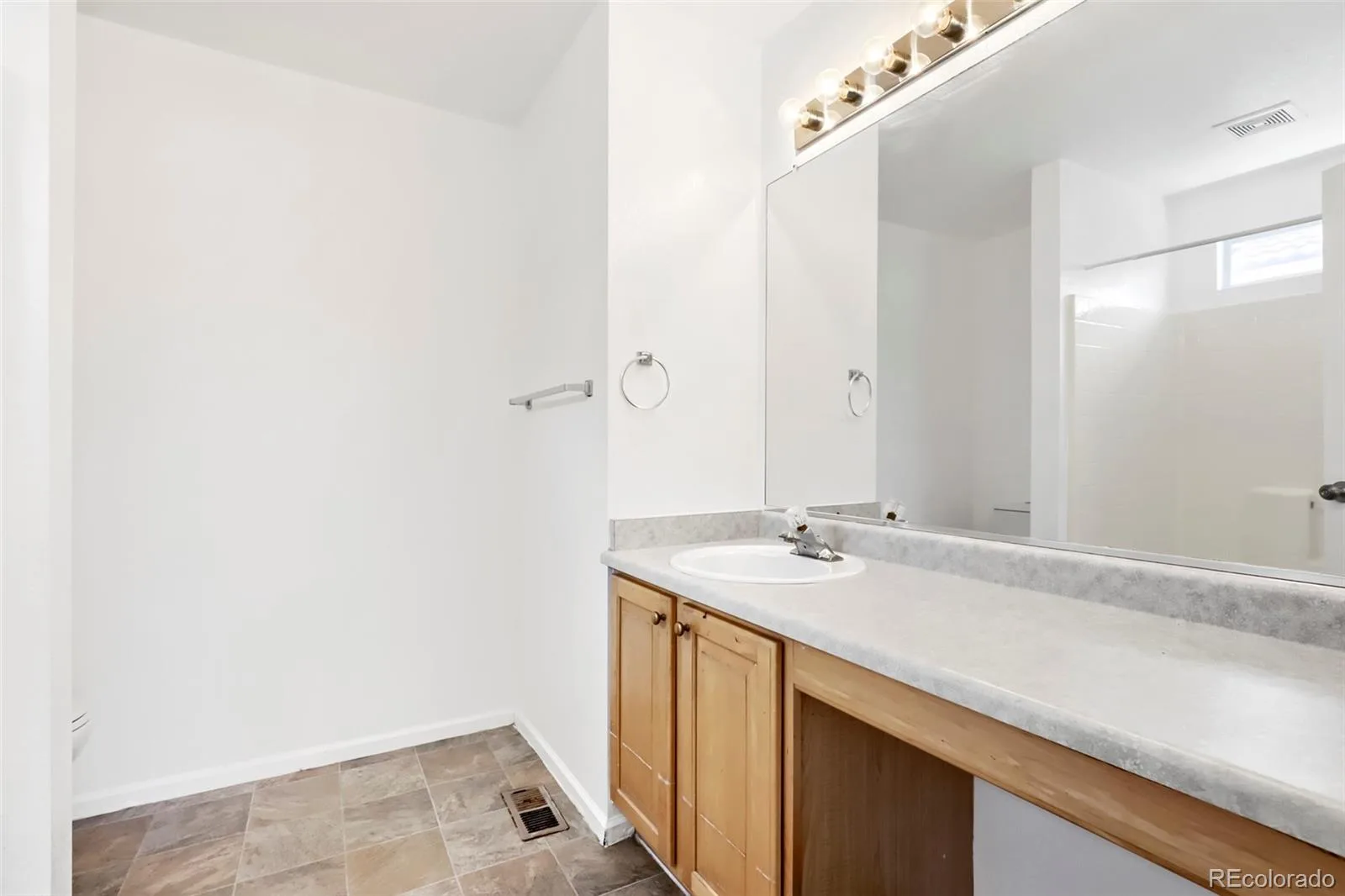 21004 E 41st Place Denver CO 80249 | MLS #REC7795055 07202026130350 1600 16
