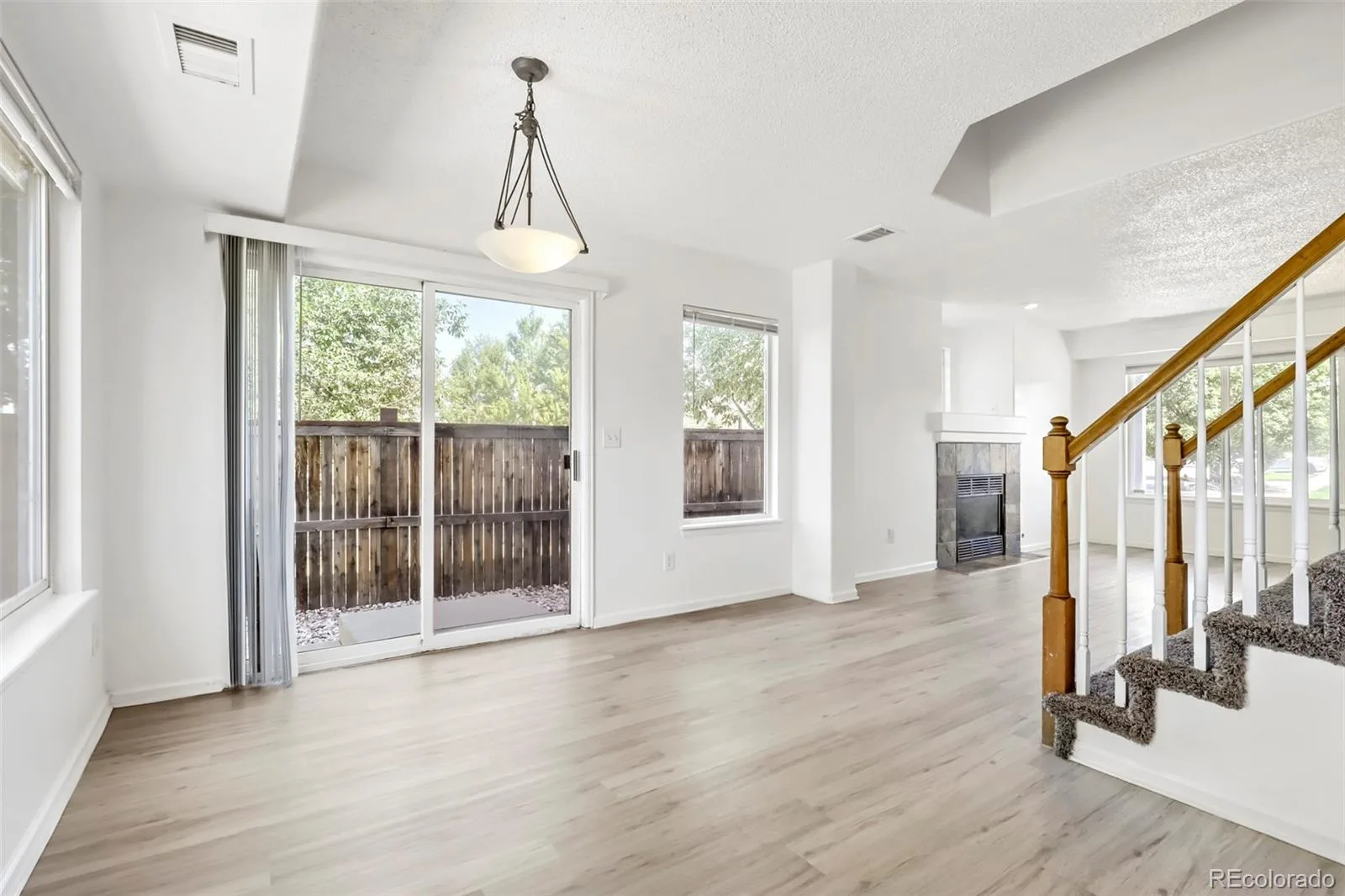 21004 E 41st Place Denver CO 80249 | MLS #REC7795055 07202026130350 1600 8