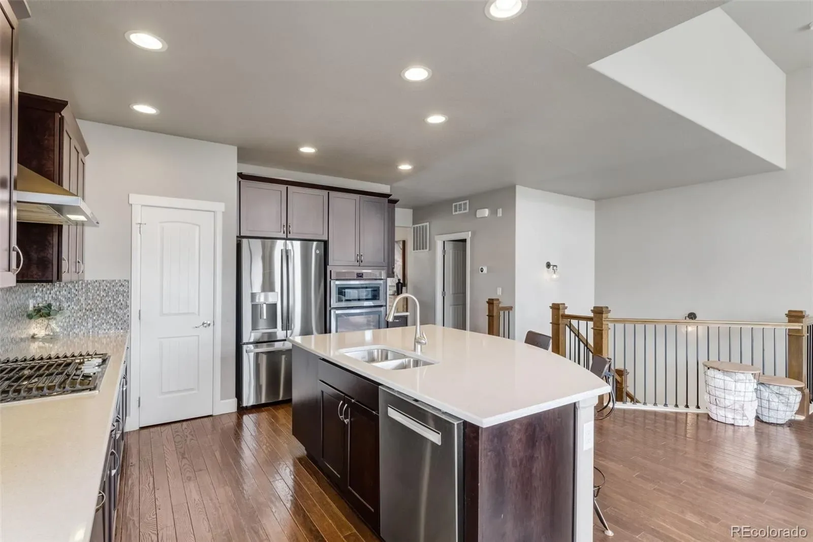 04012026010729 1600 12