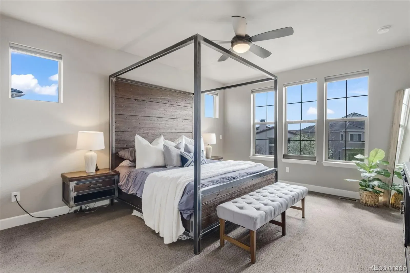 04012026010729 1600 15