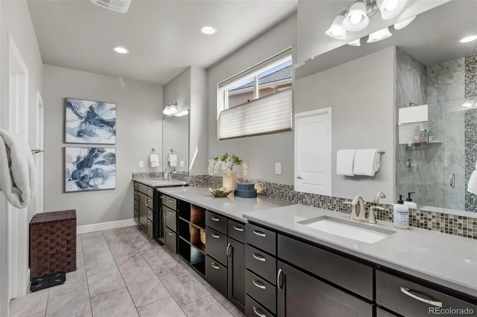 04012026010729 1600 17