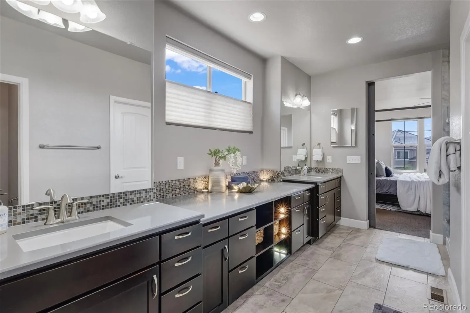 04012026010729 1600 18