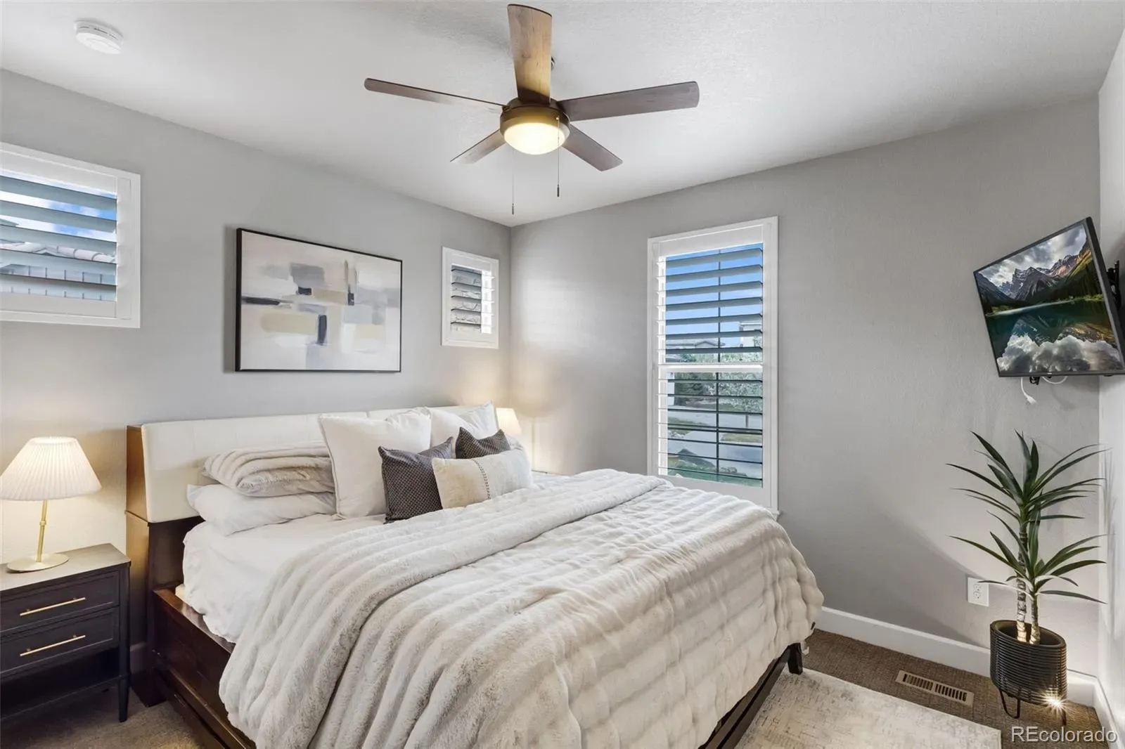 04012026010729 1600 21