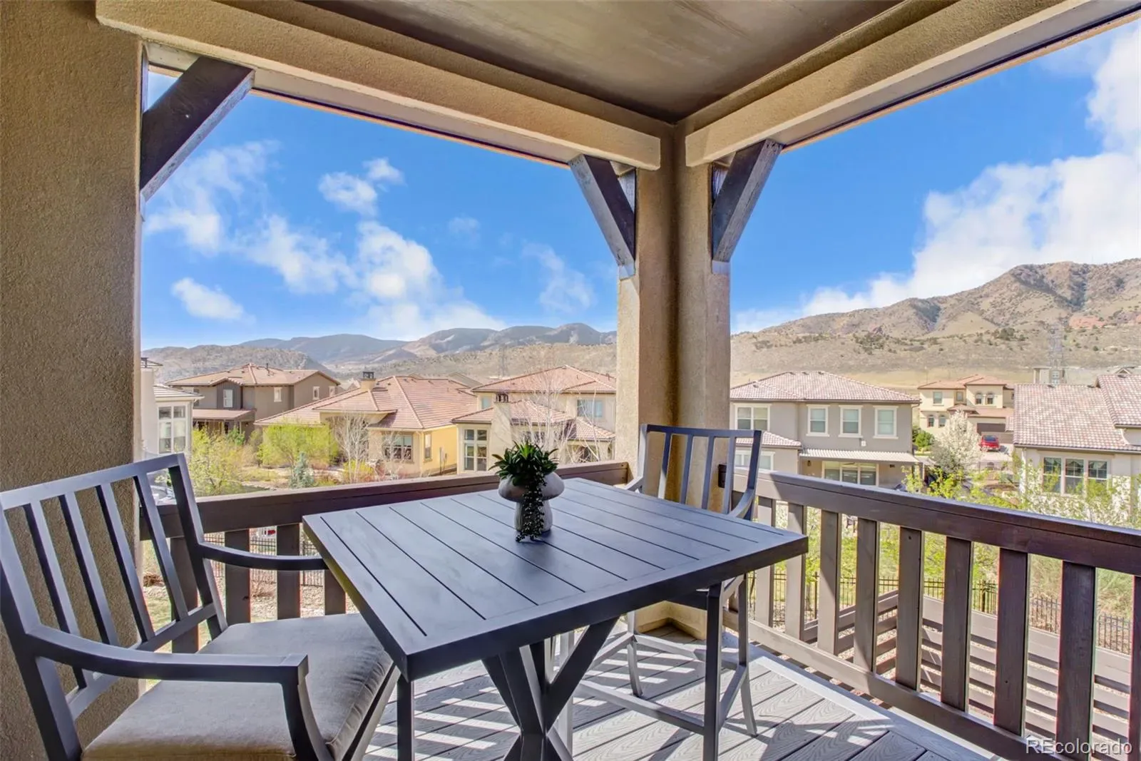 04012026010729 1600 32