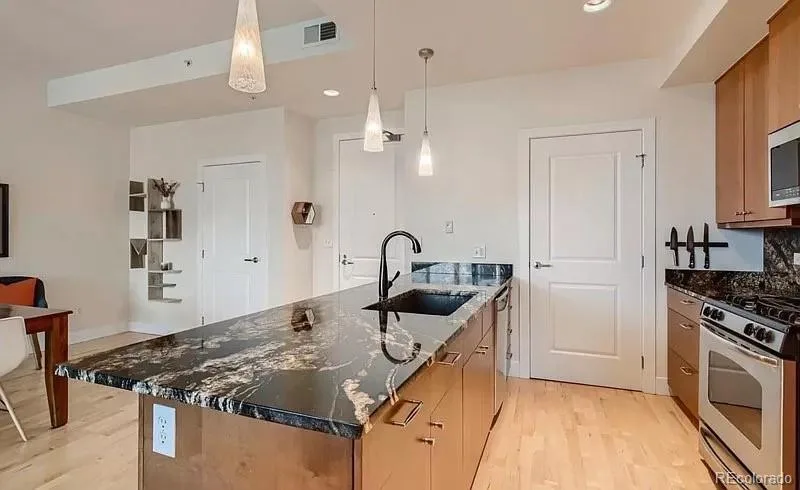 2001 Lincoln Street #2313 Denver CO 80202 | MLS #REC7796878 10142026185928 800 6