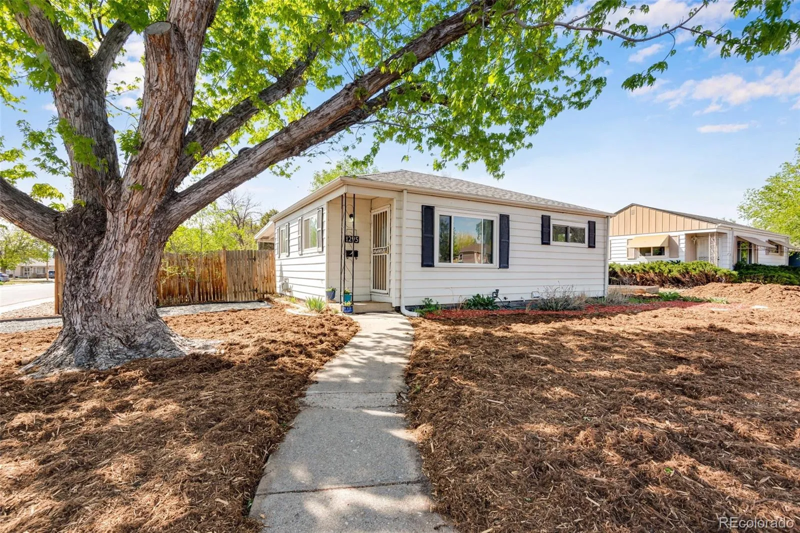 1295 S Wolff Street Denver CO 80219 MLS #REC7797680 04232026033613 1600 0