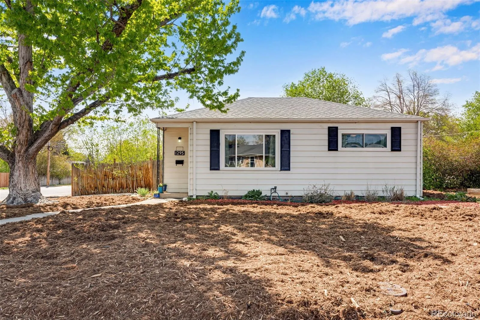 1295 S Wolff Street Denver CO 80219 MLS #REC7797680 04232026033613 1600 2