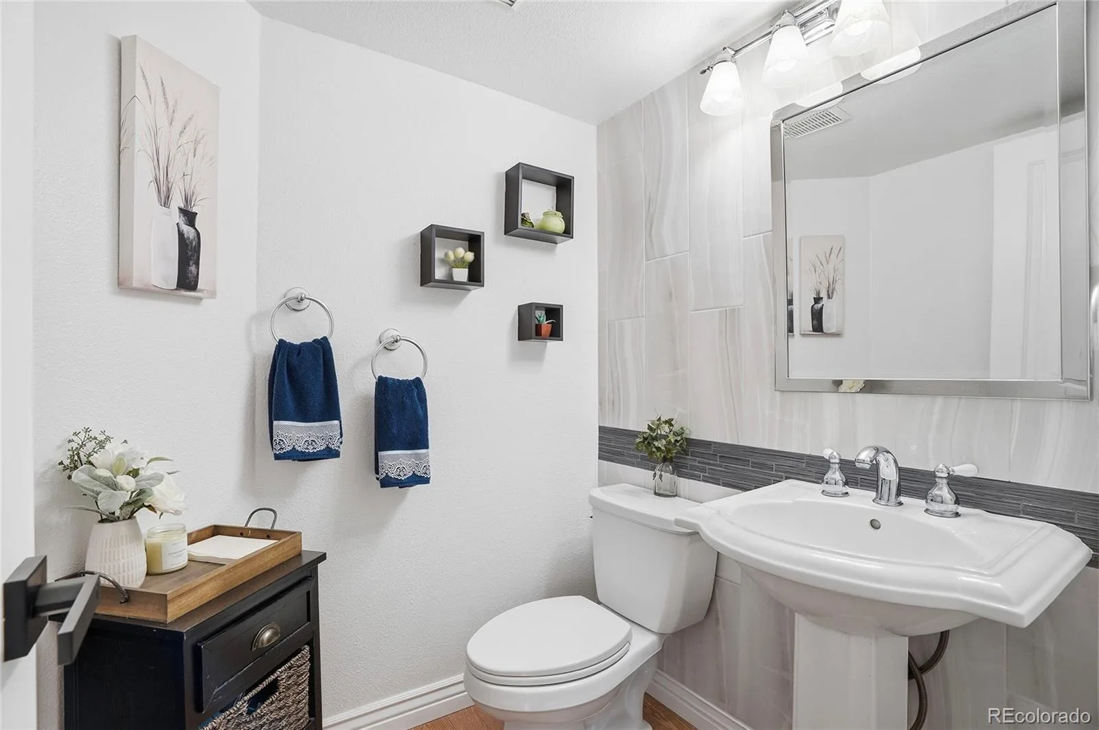 9054 W 103rd Avenue Broomfield CO 80021 MLS #REC7798523 07082026190126 1600 22