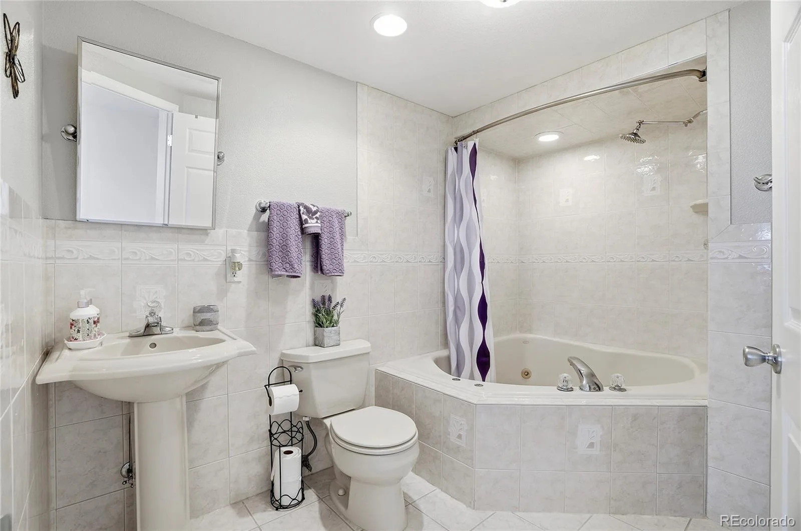 9054 W 103rd Avenue Broomfield CO 80021 MLS #REC7798523 07082026190126 1600 32