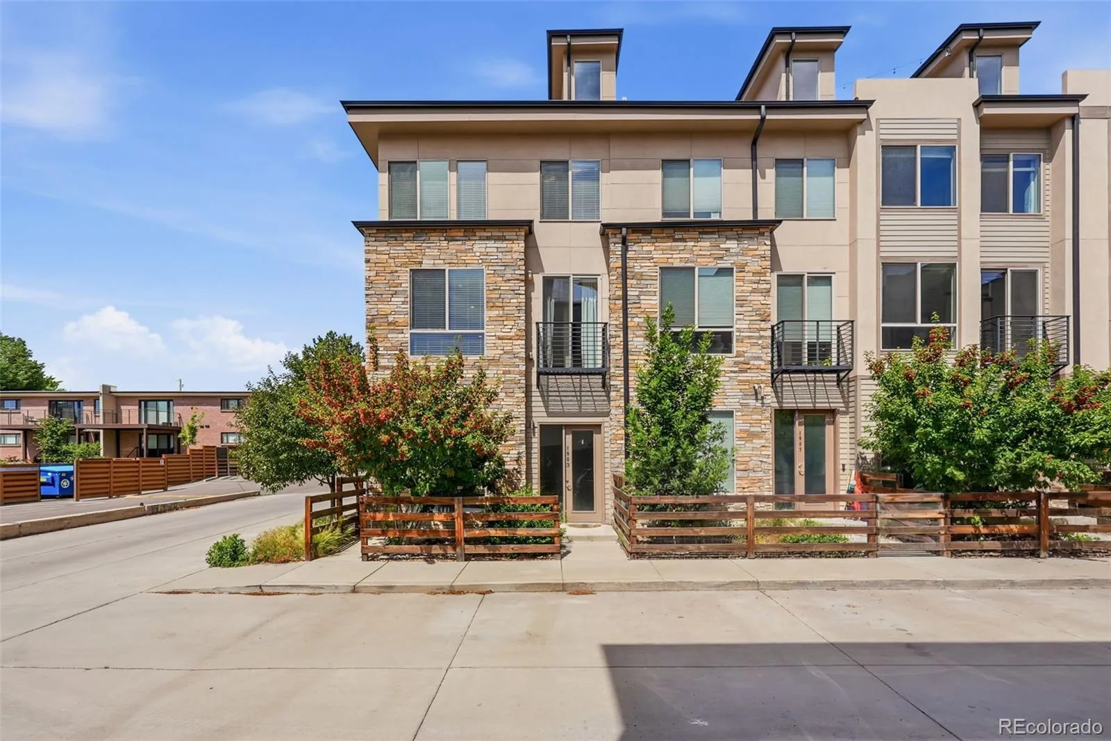 1903 Eaton Street Lakewood CO 80214 MLS #REC7799585 06162026233120 1600 46