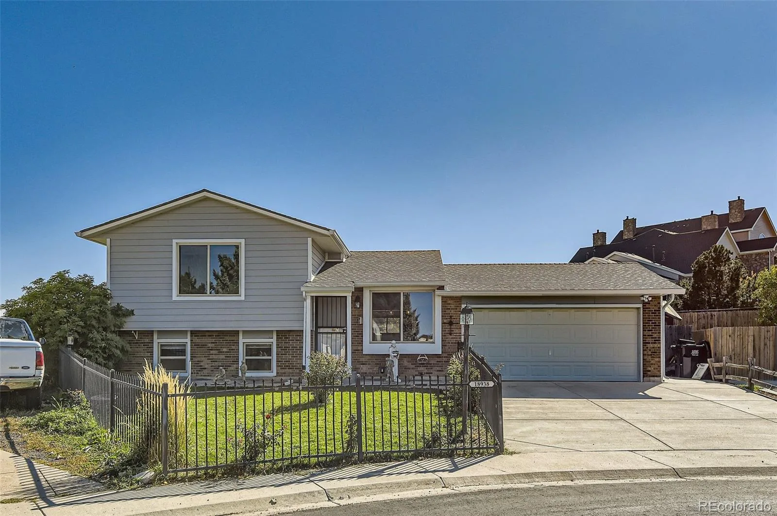 18938 E Utah Circle Aurora CO 80017 MLS #REC7799931 06032026150201 1600 0