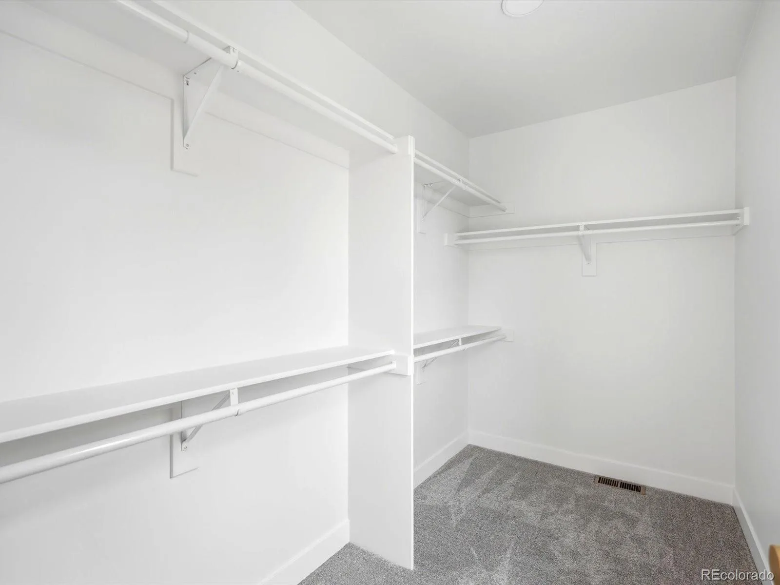 2831 Gaylord Street Denver CO 80205 MLS #REC7800037 07072026001245 1600 22