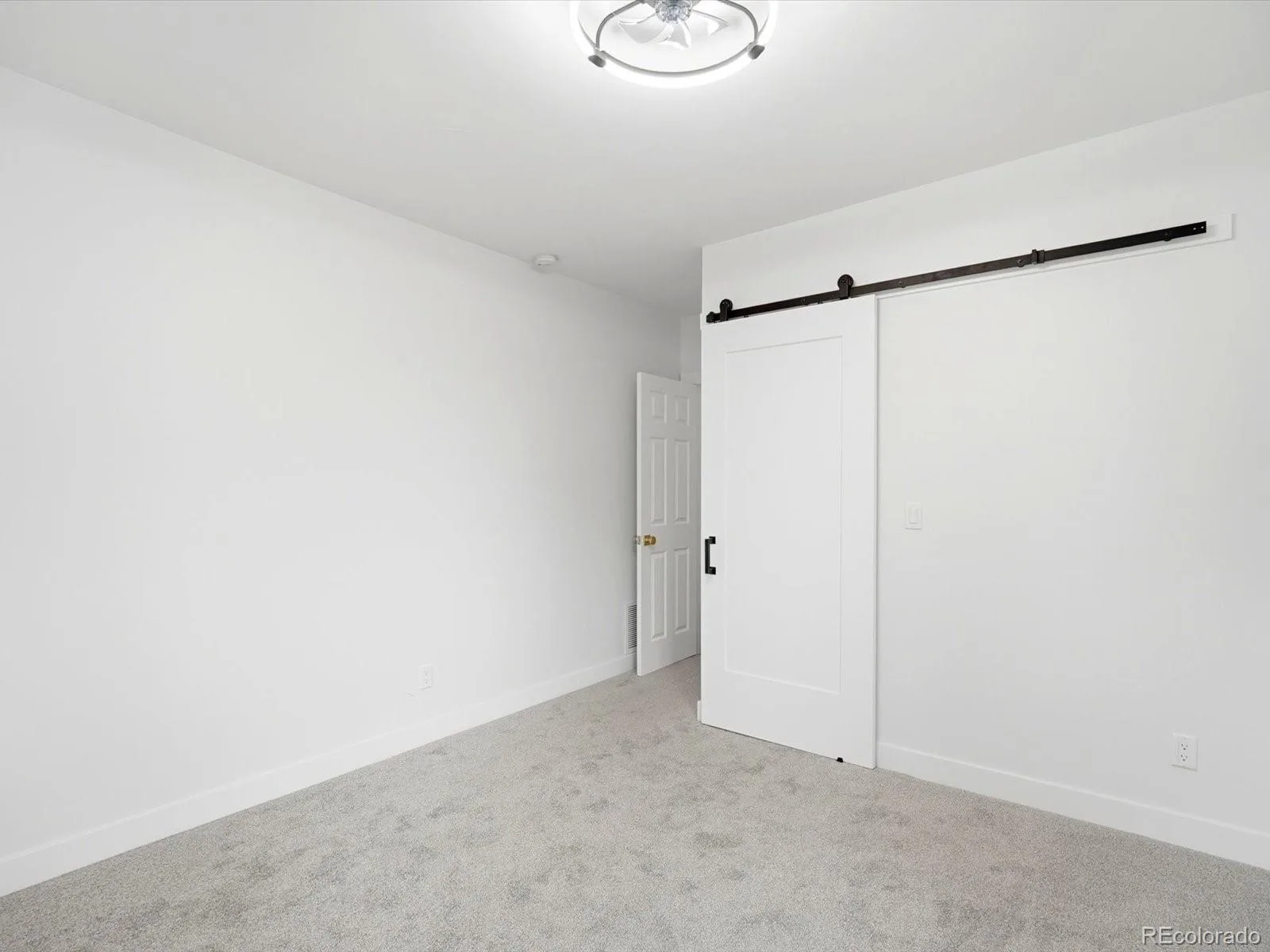 2831 Gaylord Street Denver CO 80205 MLS #REC7800037 07072026001245 1600 29