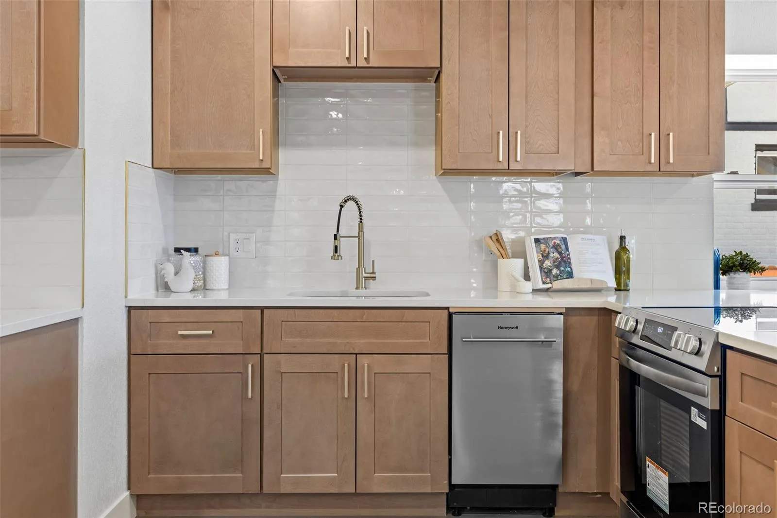 2810 N Fillmore Street Denver CO 80205 | MLS #REC7802657 07302026020316 1600 11