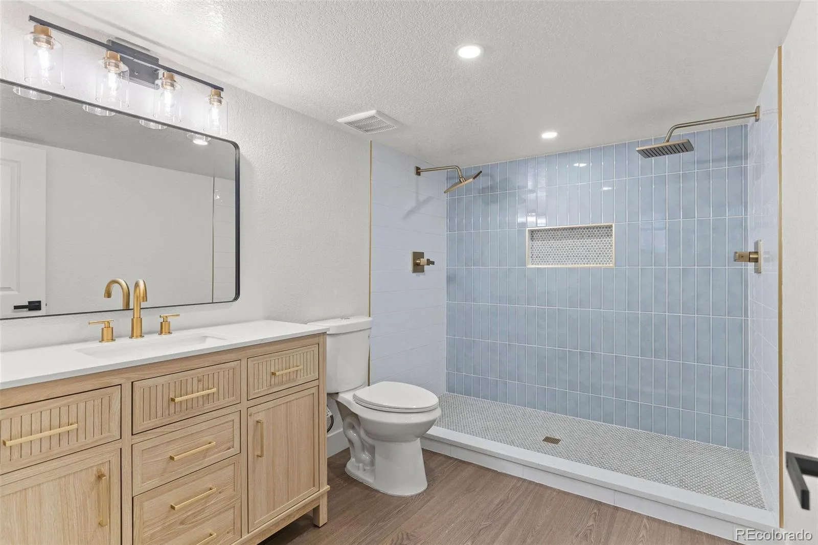 2810 N Fillmore Street Denver CO 80205 | MLS #REC7802657 07302026020316 1600 21