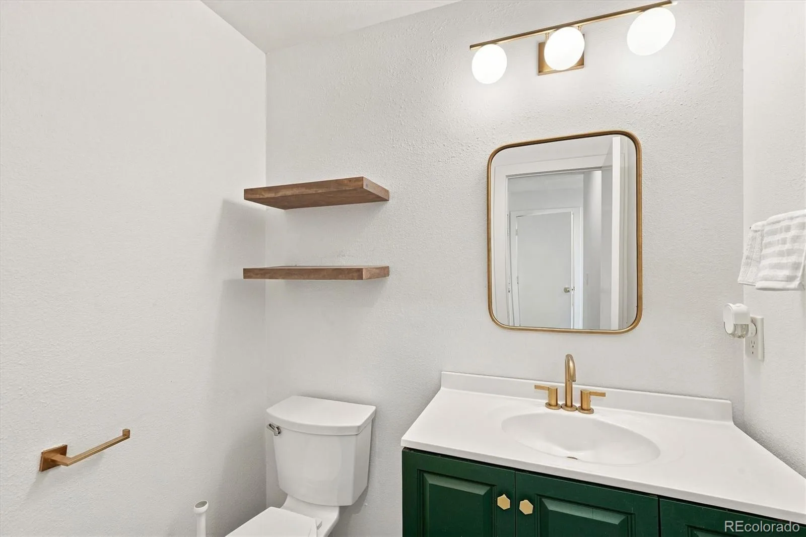 6446 Nassau Court Highlands Ranch CO 80130 | MLS #REC7803463 08102026142043 1600 21