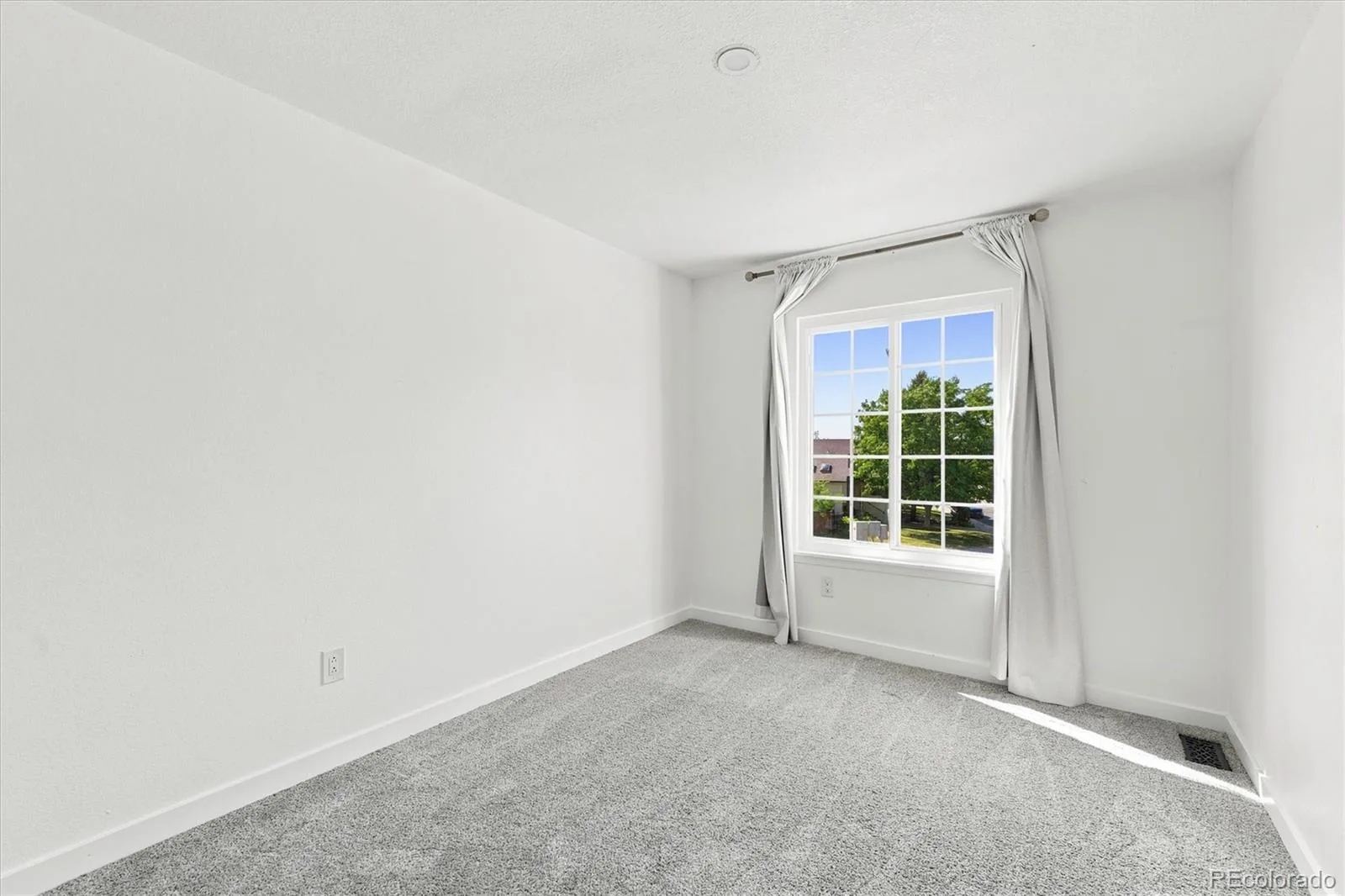6446 Nassau Court Highlands Ranch CO 80130 | MLS #REC7803463 08102026142043 1600 25