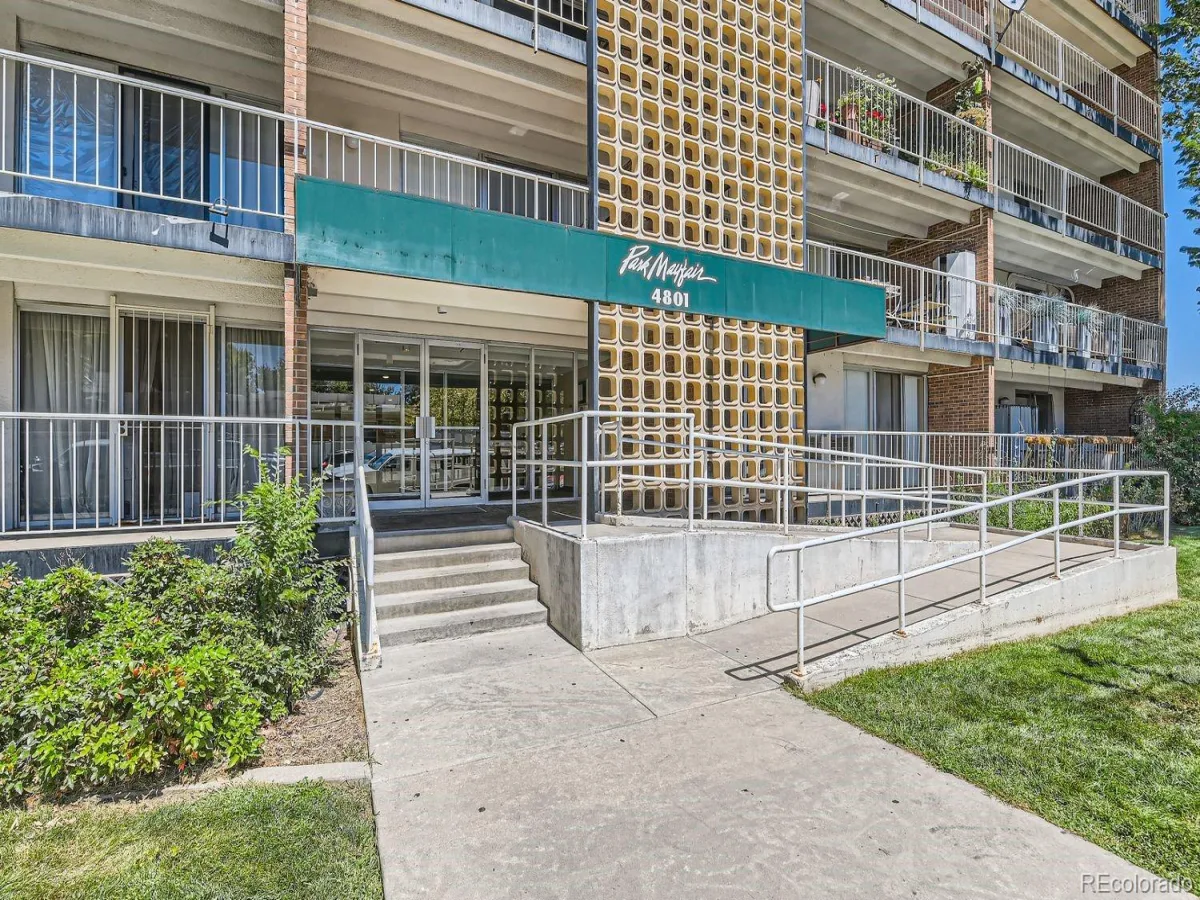4801 E 9th Avenue #301S Denver CO 80220 MLS #REC7805667 06022026231649 1200 15