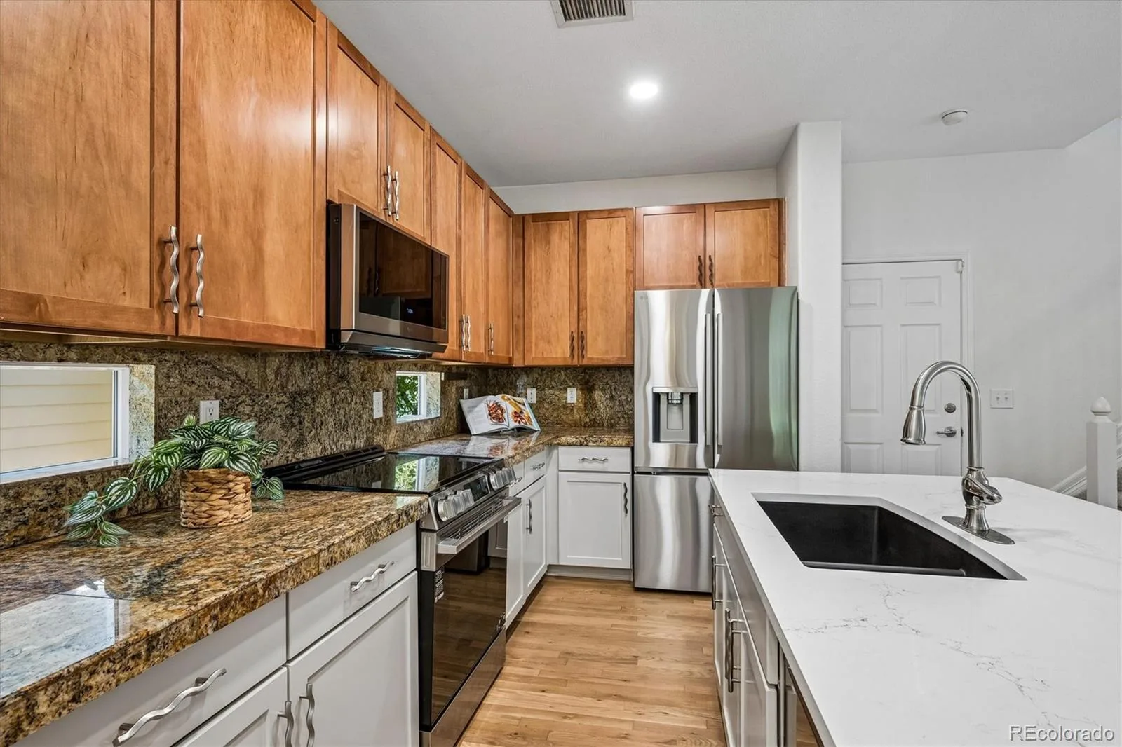 3477 Florence Way Denver CO 80238 | MLS #REC7808413 10132026194546 1600 15