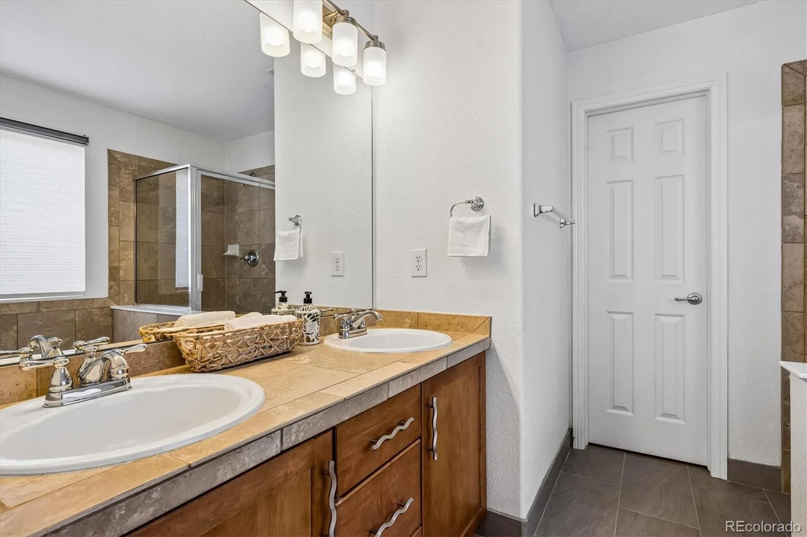 3477 Florence Way Denver CO 80238 | MLS #REC7808413 10132026194546 1600 28