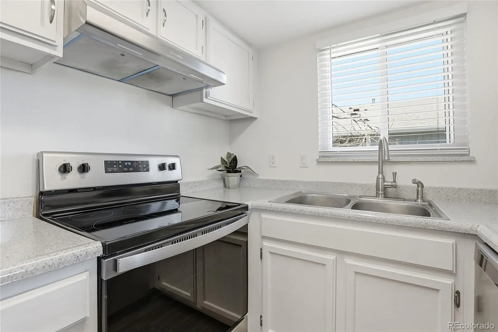 03192026213340 1600 10