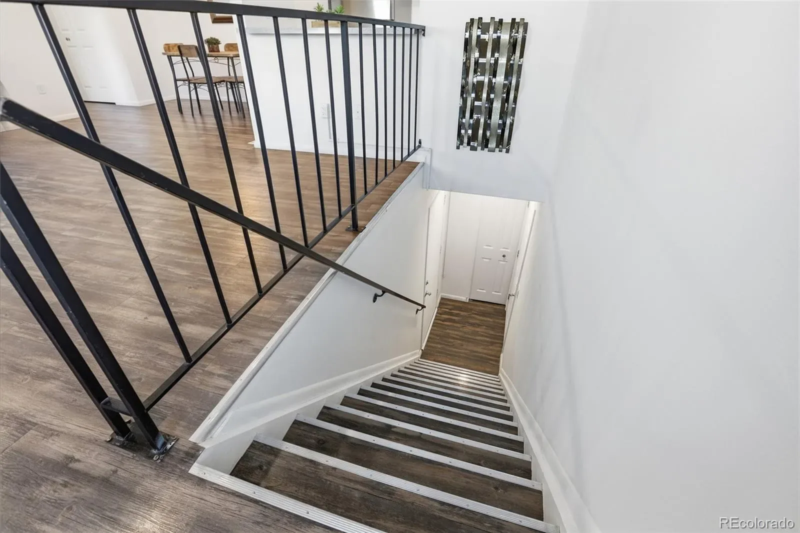 03192026213340 1600 21