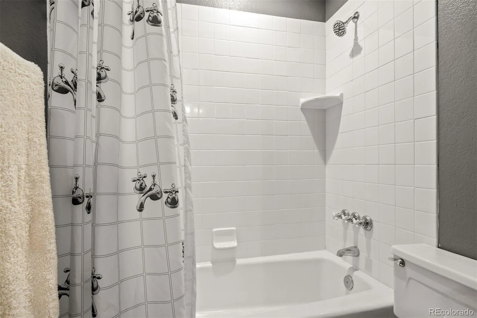 4188 Timbervale Drive Evergreen CO 80439 | MLS #REC7811880 08102026202840 1600 19