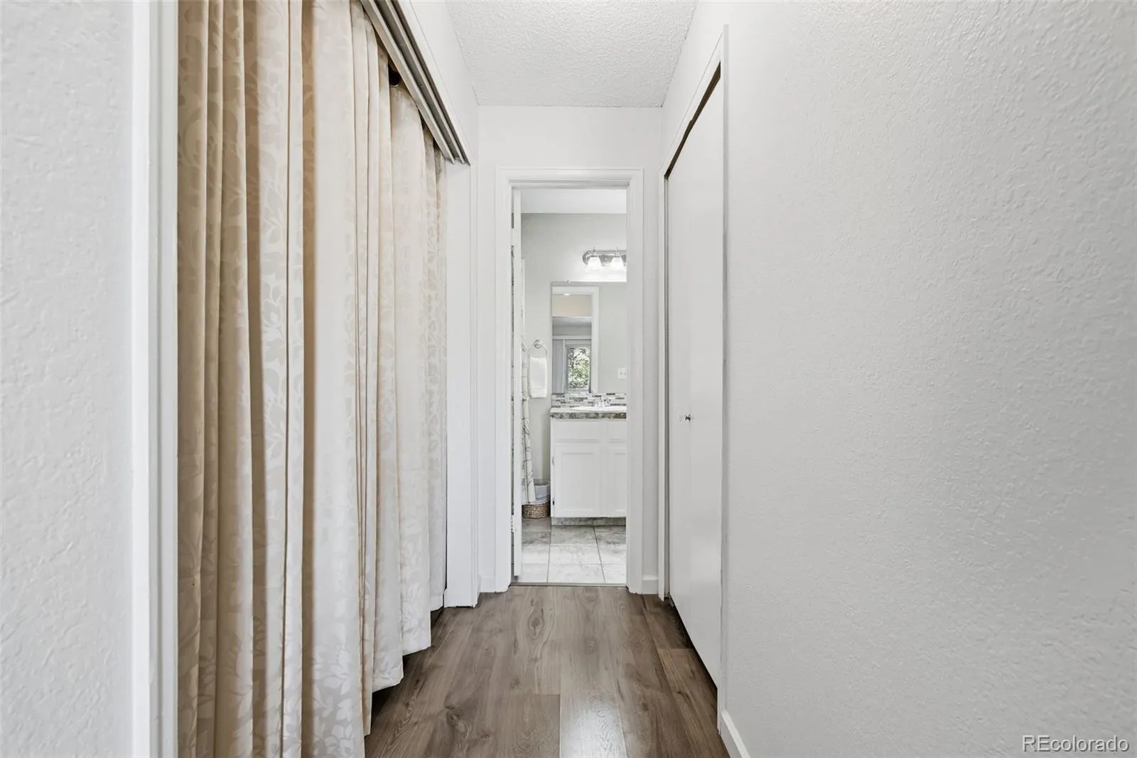 965 S Miller Street #201 Lakewood CO 80226 MLS #REC7813885 04302026200052 1600 22