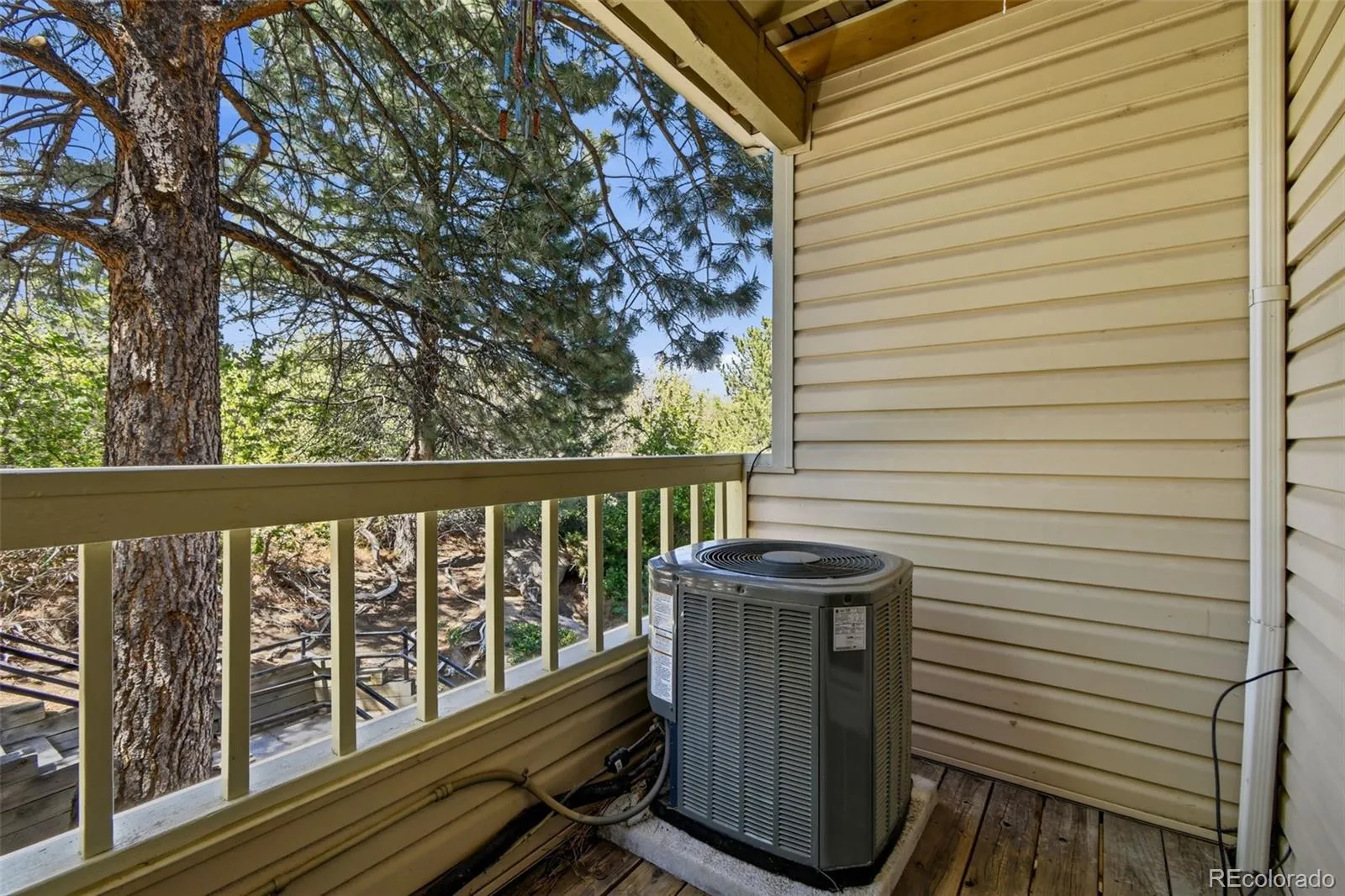 965 S Miller Street #201 Lakewood CO 80226 MLS #REC7813885 04302026200052 1600 35