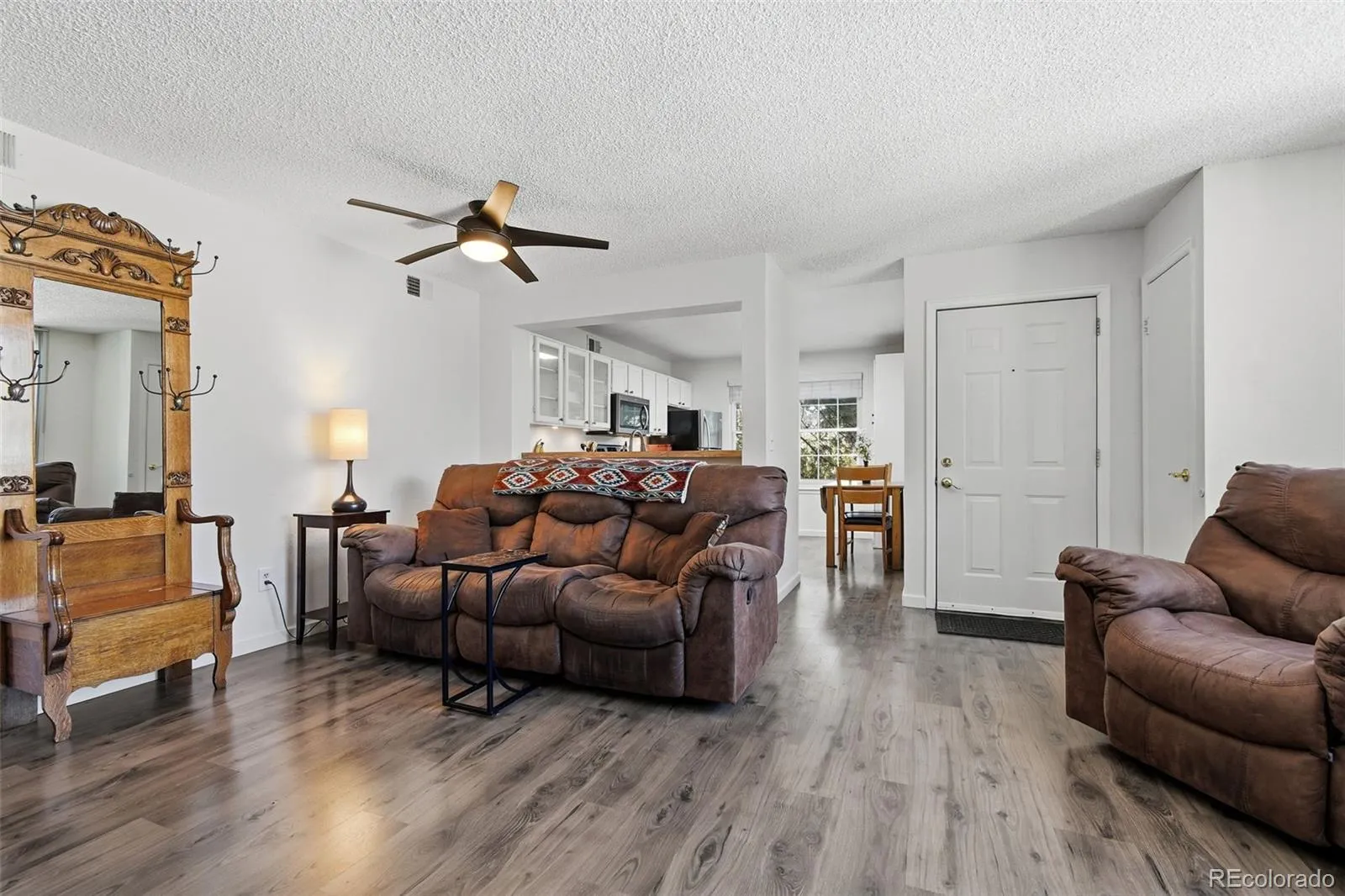 965 S Miller Street #201 Lakewood CO 80226 MLS #REC7813885 04302026200052 1600 7