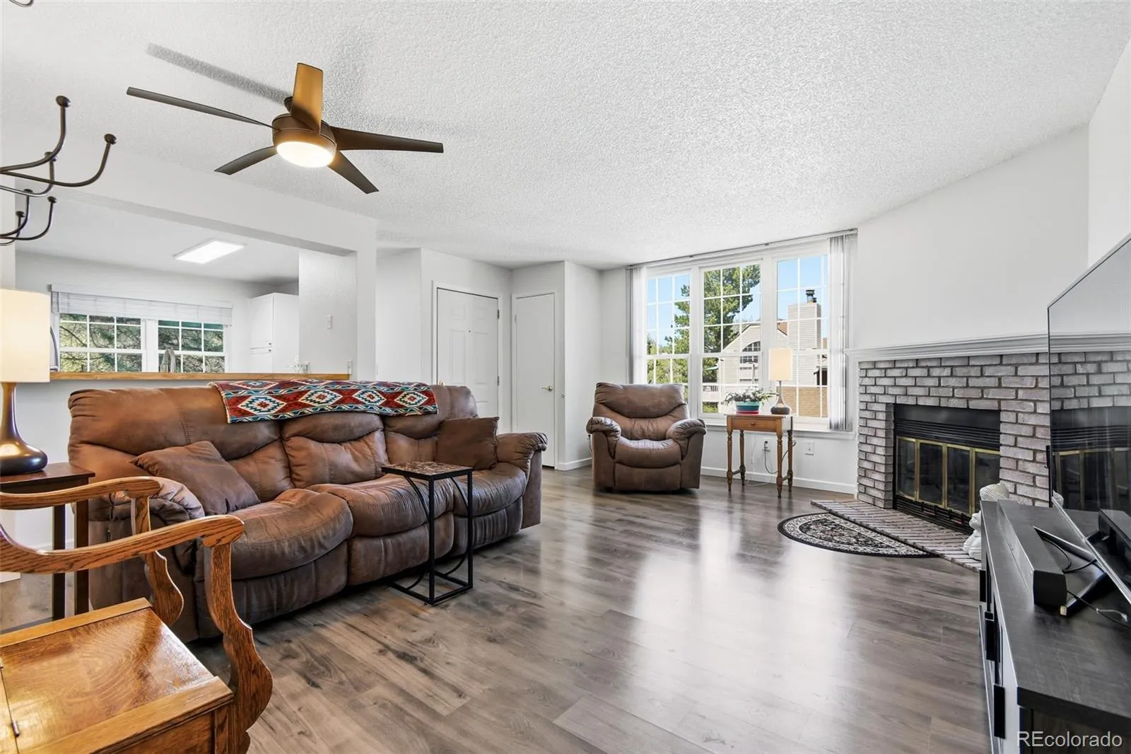965 S Miller Street #201 Lakewood CO 80226 MLS #REC7813885 04302026200052 1600 8