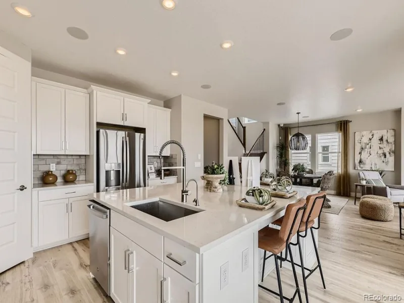 3231 N Elk Way Aurora CO 80019 | MLS #REC7814740 08242026212513 800 1