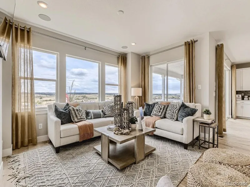 3231 N Elk Way Aurora CO 80019 | MLS #REC7814740 08242026212513 800 5