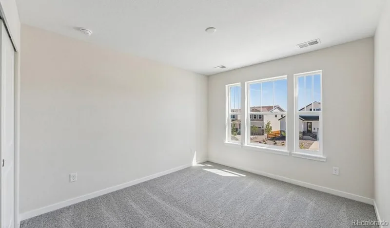 2123 S Irvington Street Aurora CO 80018 | MLS #REC7816362 08252026174547 800 16