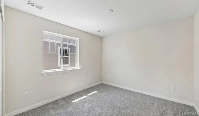 2123 S Irvington Street Aurora CO 80018 | MLS #REC7816362 08252026174547 800 19