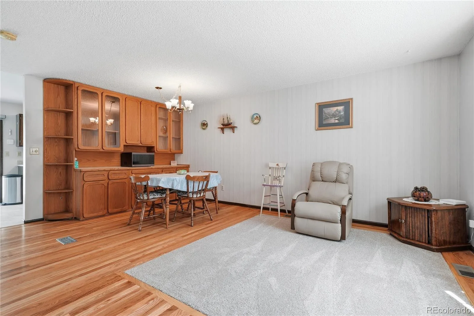 8240 Garland Drive Arvada CO 80005 | MLS #REC7817897 07182026180537 1600 2
