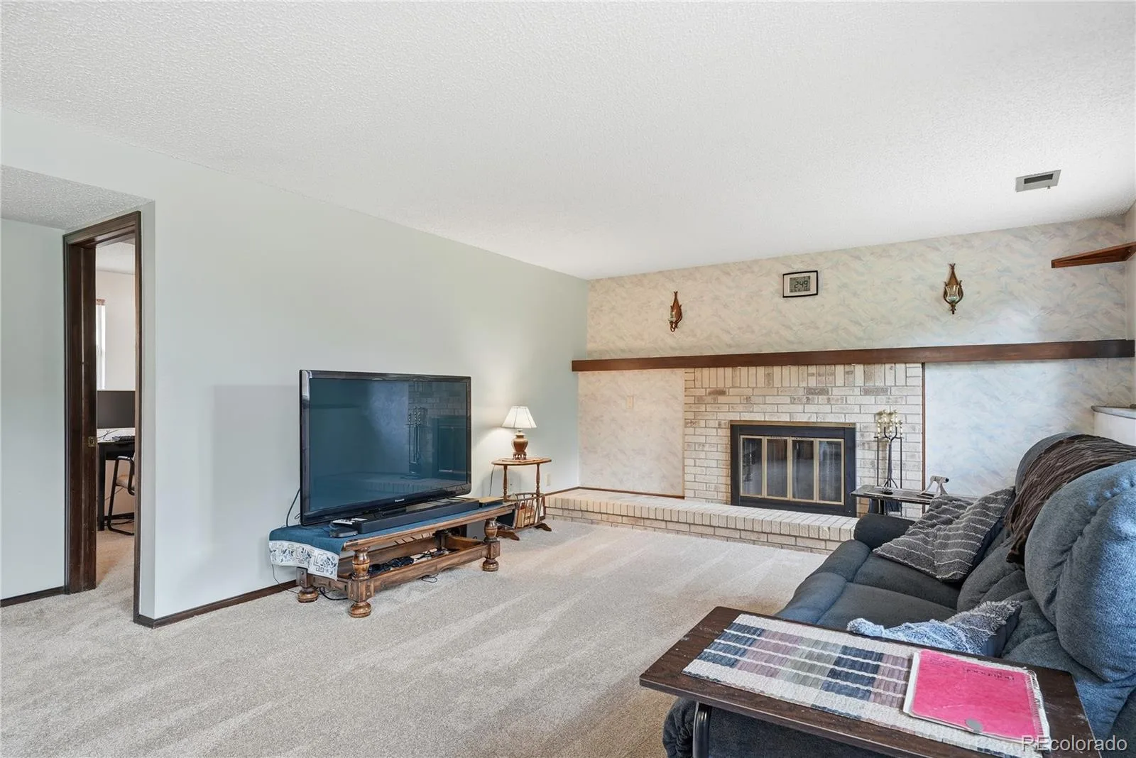 8240 Garland Drive Arvada CO 80005 | MLS #REC7817897 07182026180537 1600 20
