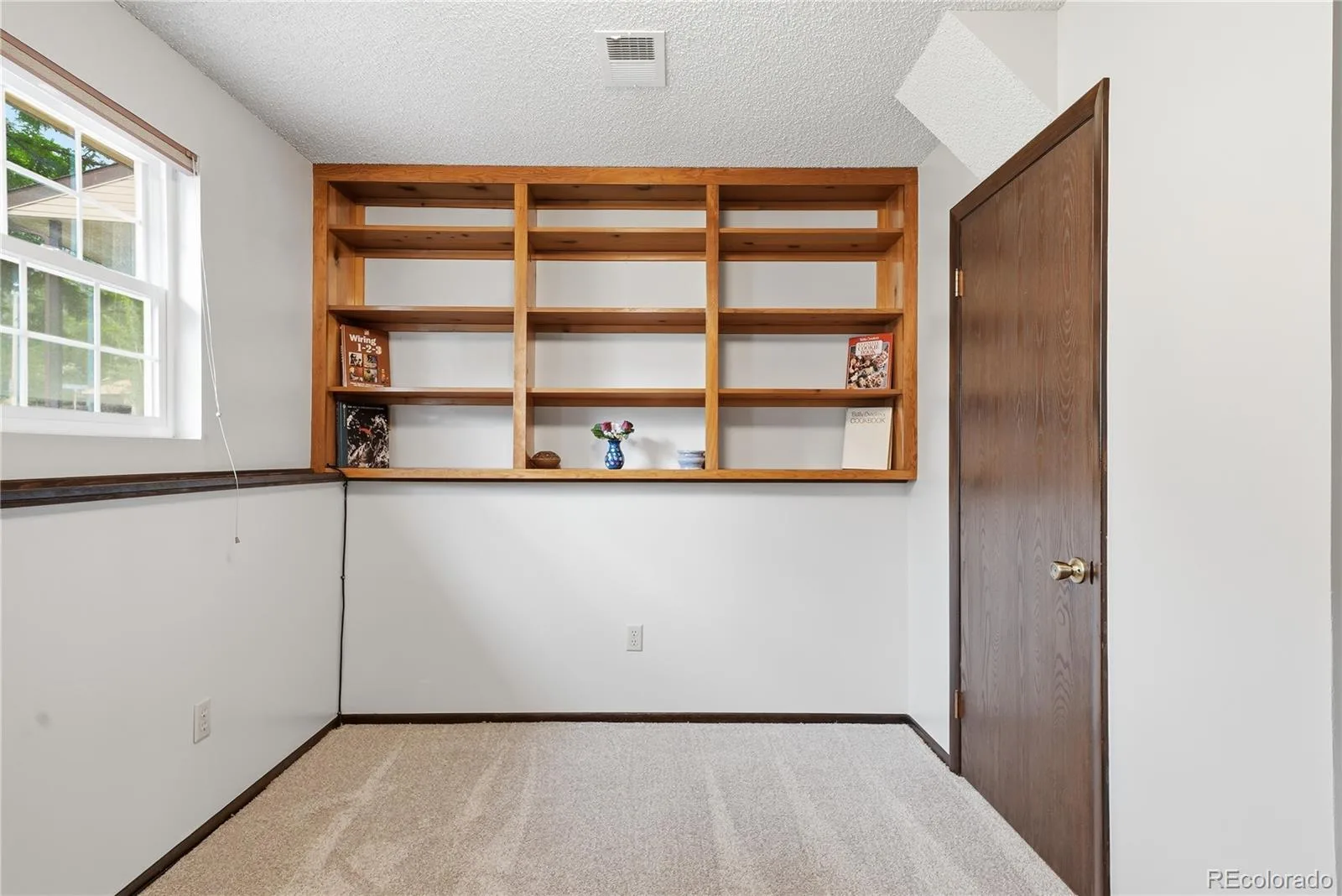 8240 Garland Drive Arvada CO 80005 | MLS #REC7817897 07182026180537 1600 23