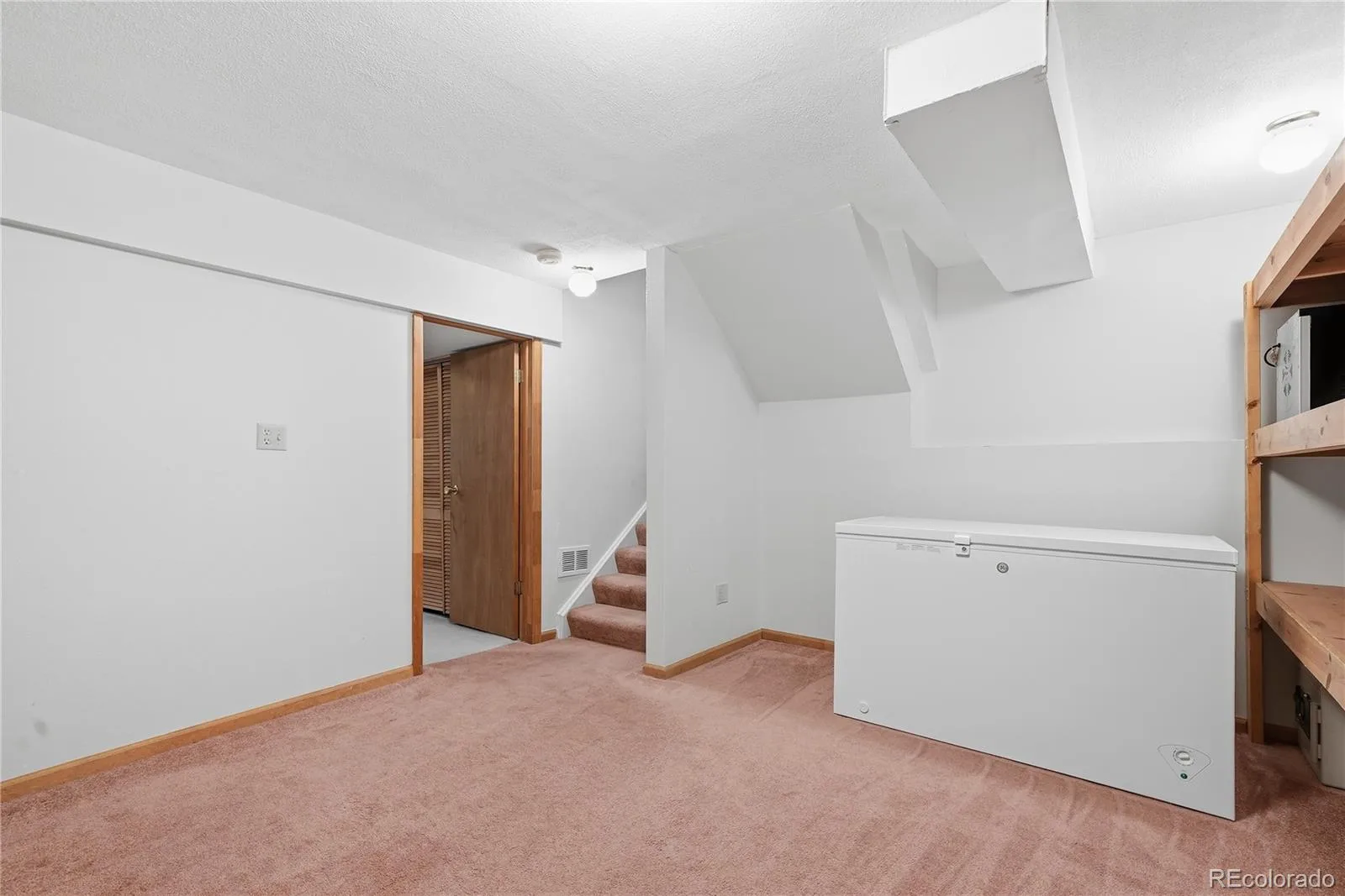 8240 Garland Drive Arvada CO 80005 | MLS #REC7817897 07182026180537 1600 26