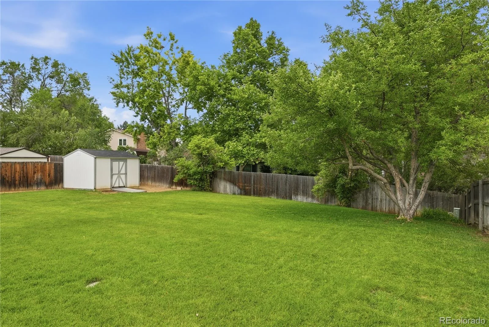 8240 Garland Drive Arvada CO 80005 | MLS #REC7817897 07182026180537 1600 33
