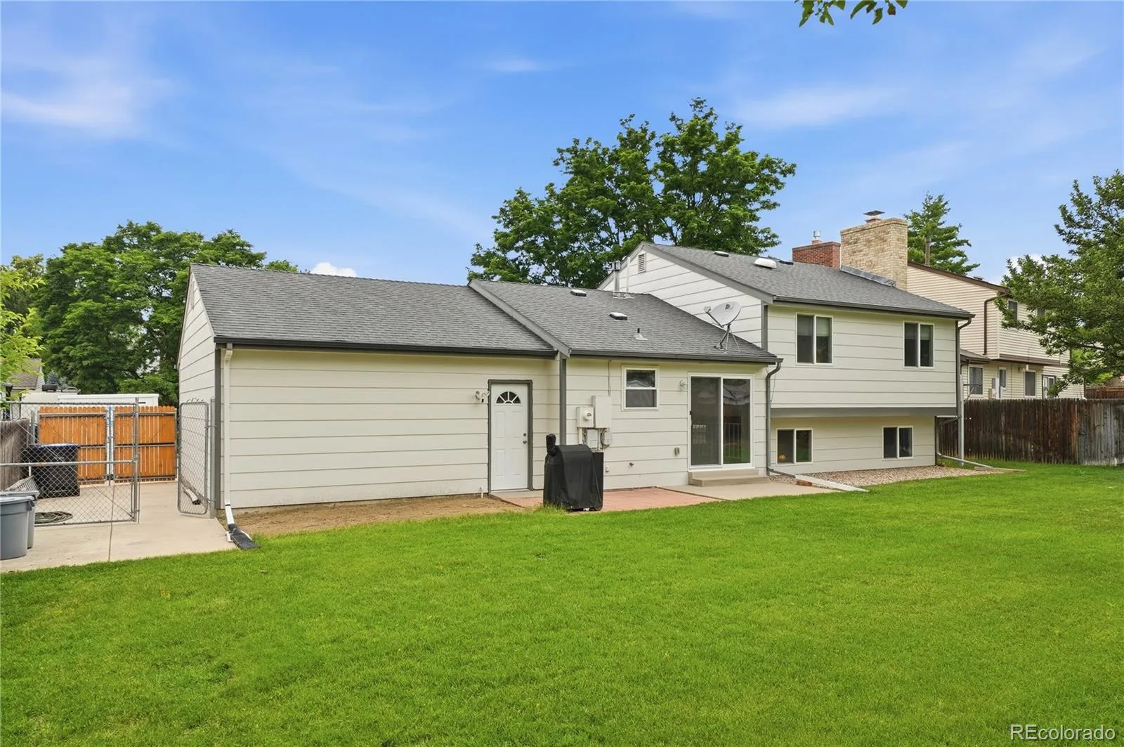 8240 Garland Drive Arvada CO 80005 | MLS #REC7817897 07182026180537 1600 34
