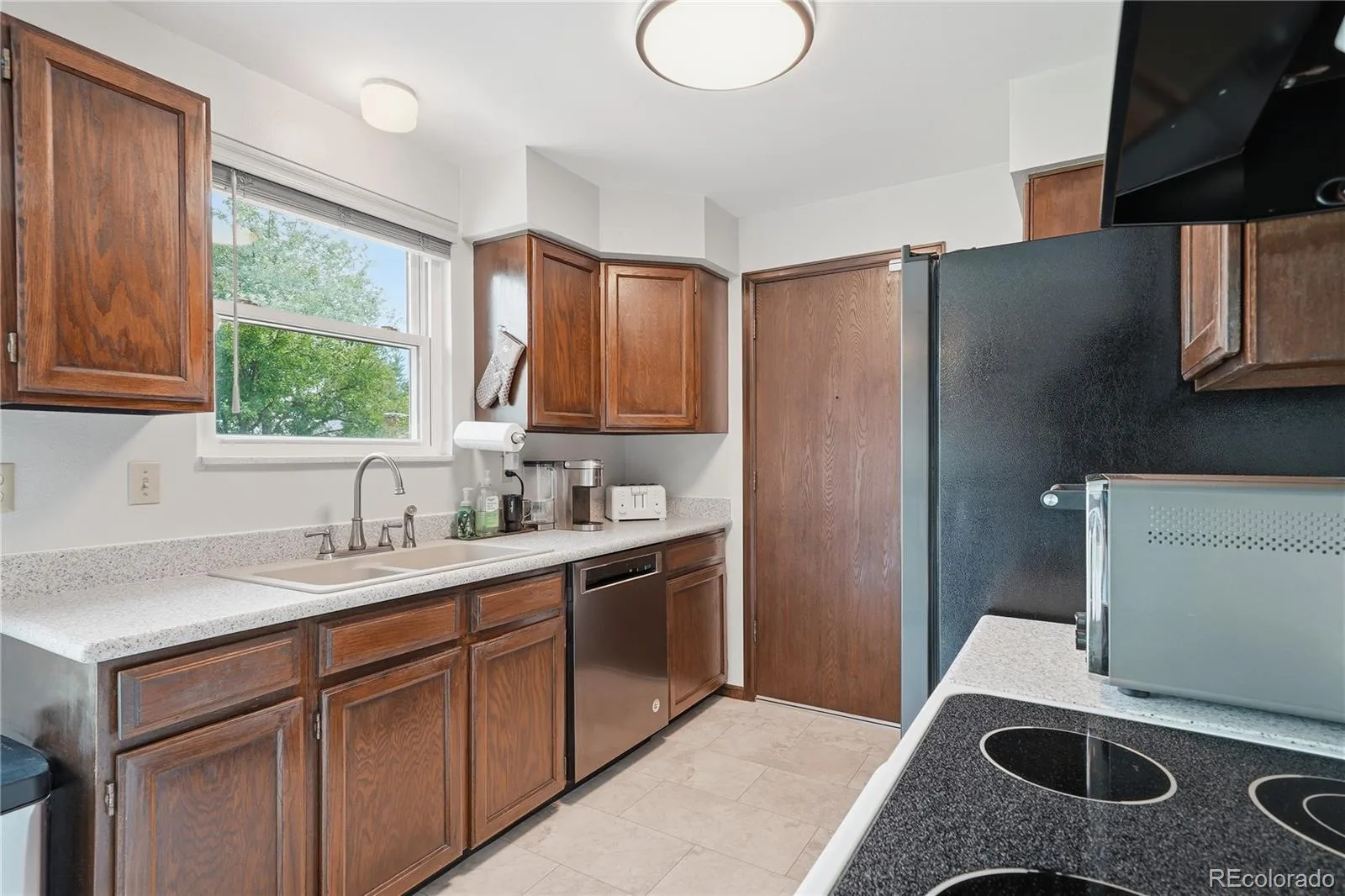 8240 Garland Drive Arvada CO 80005 | MLS #REC7817897 07182026180537 1600 9