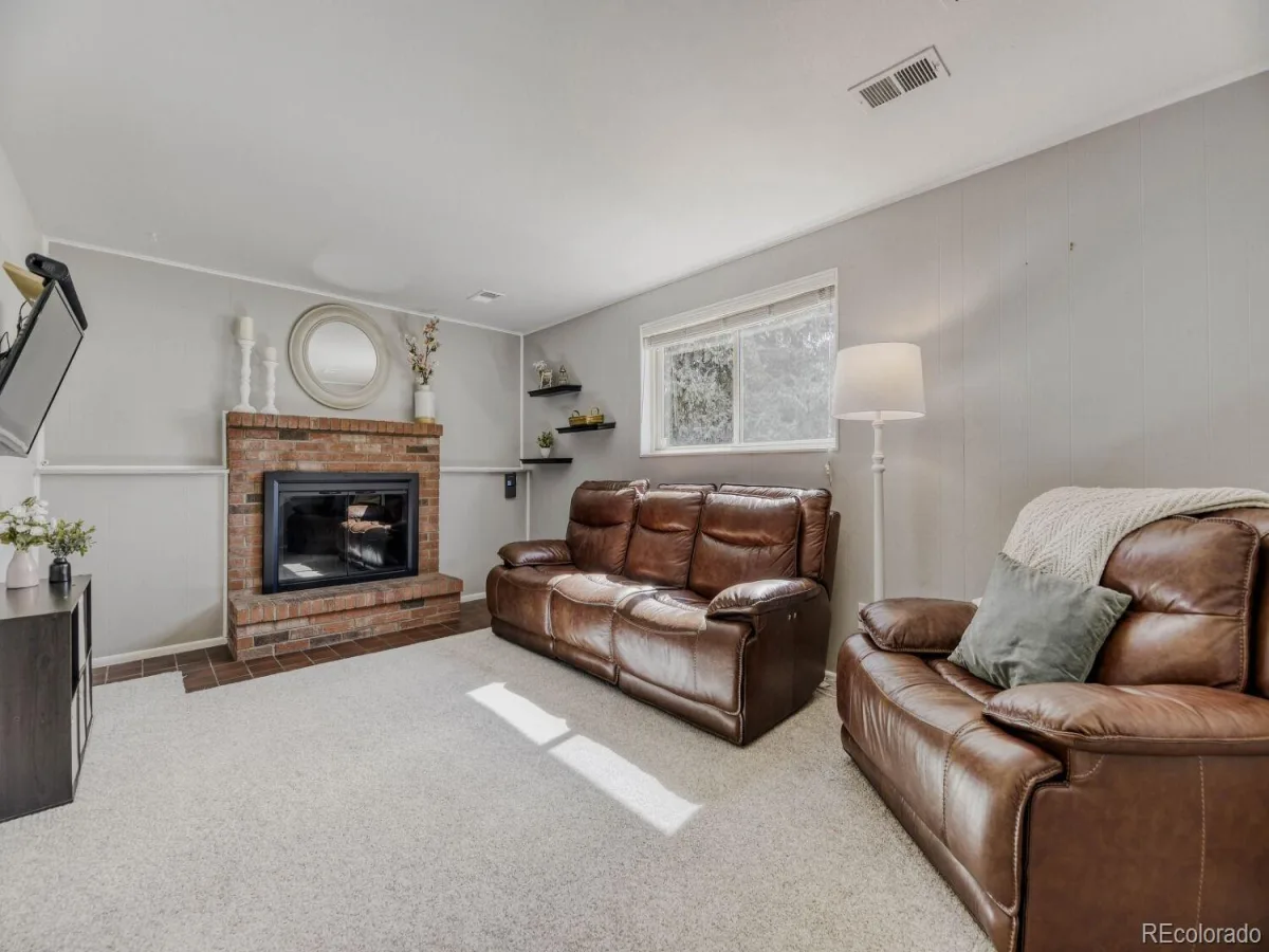 6361 S Ash Court Centennial CO 80121 MLS #REC7819699 06122026232319 1200 3